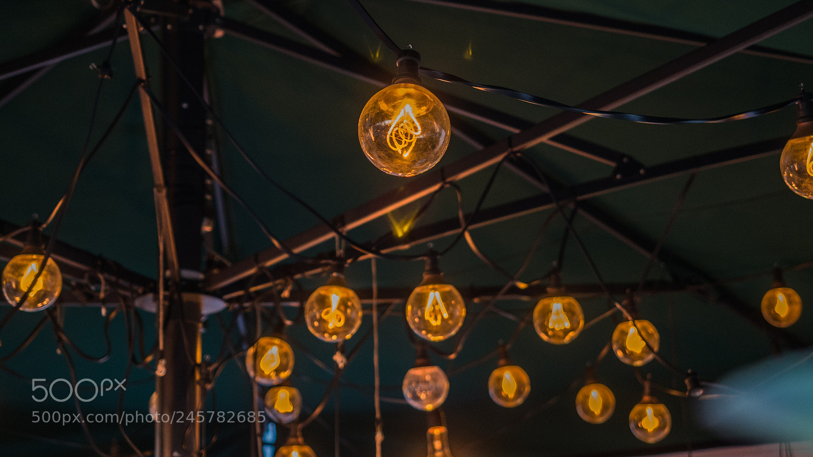 Olympus OM-D E-M5 II sample photo. Electric bubbles photography