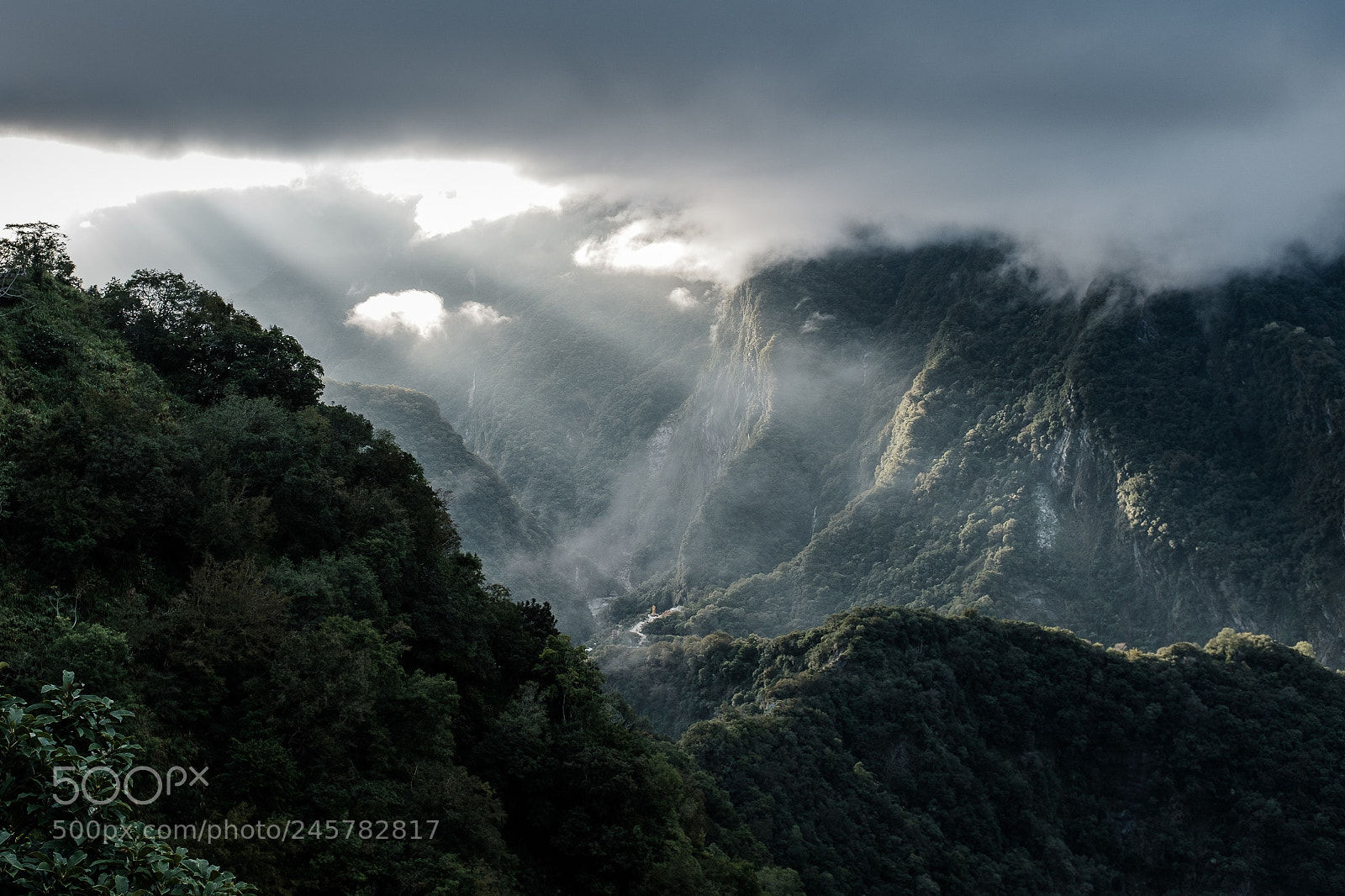 Fujifilm X100F sample photo. Taroko national park, 10/2017 photography