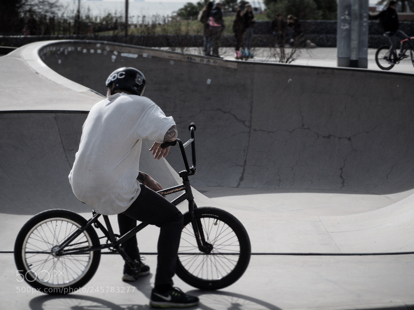 Olympus OM-D E-M5 II sample photo. Bmx life in skate photography