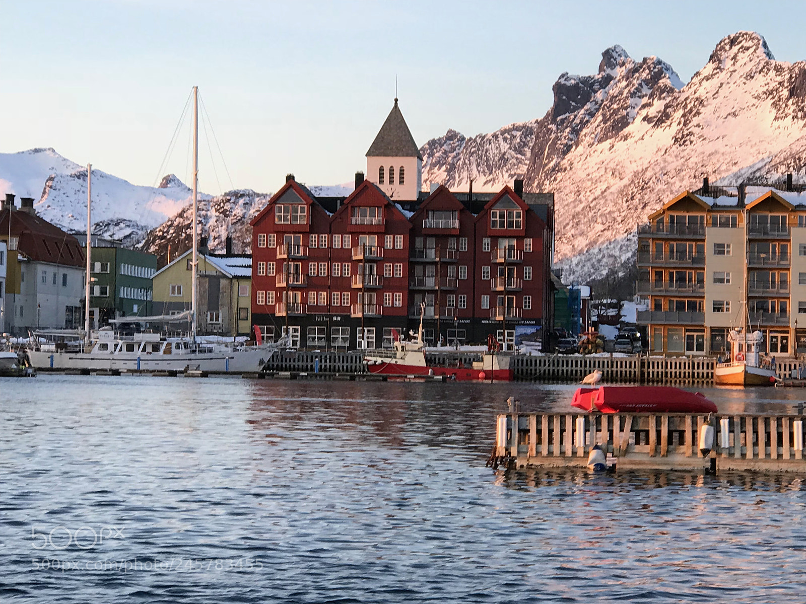 Apple iPhone 7 Plus sample photo. Svolvær quay photography