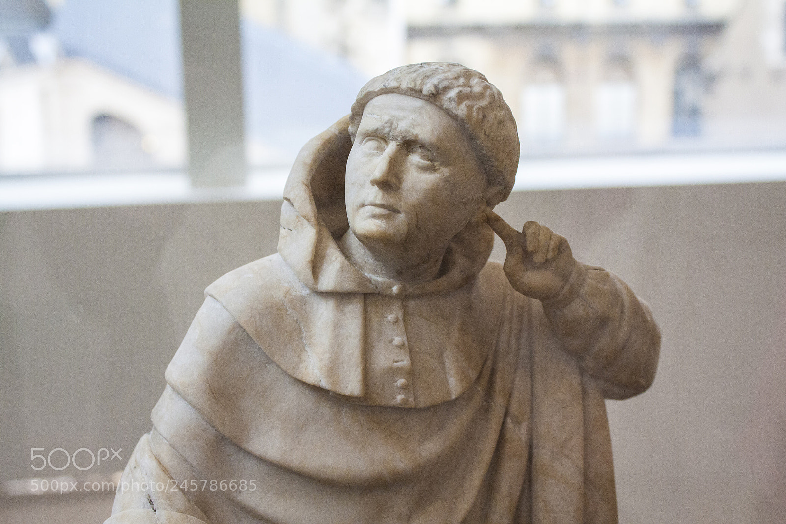Canon EOS 450D (EOS Rebel XSi / EOS Kiss X2) sample photo. Statuette in a museum photography