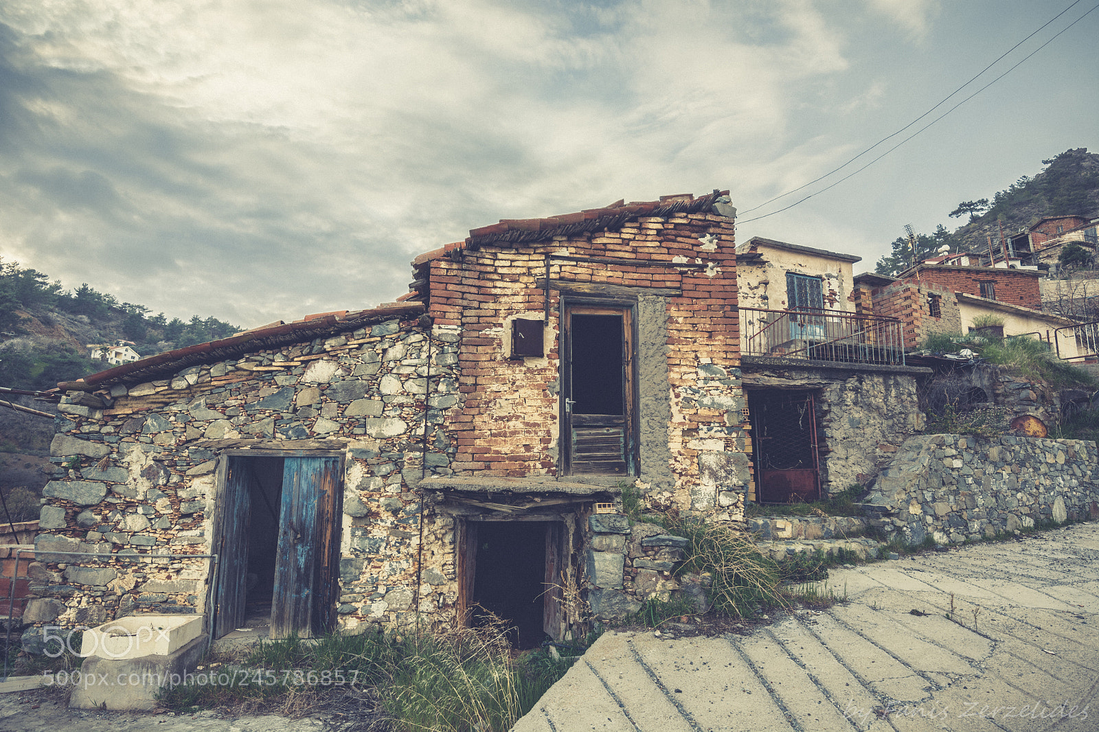 Nikon D5200 sample photo. Abandoned houses photography