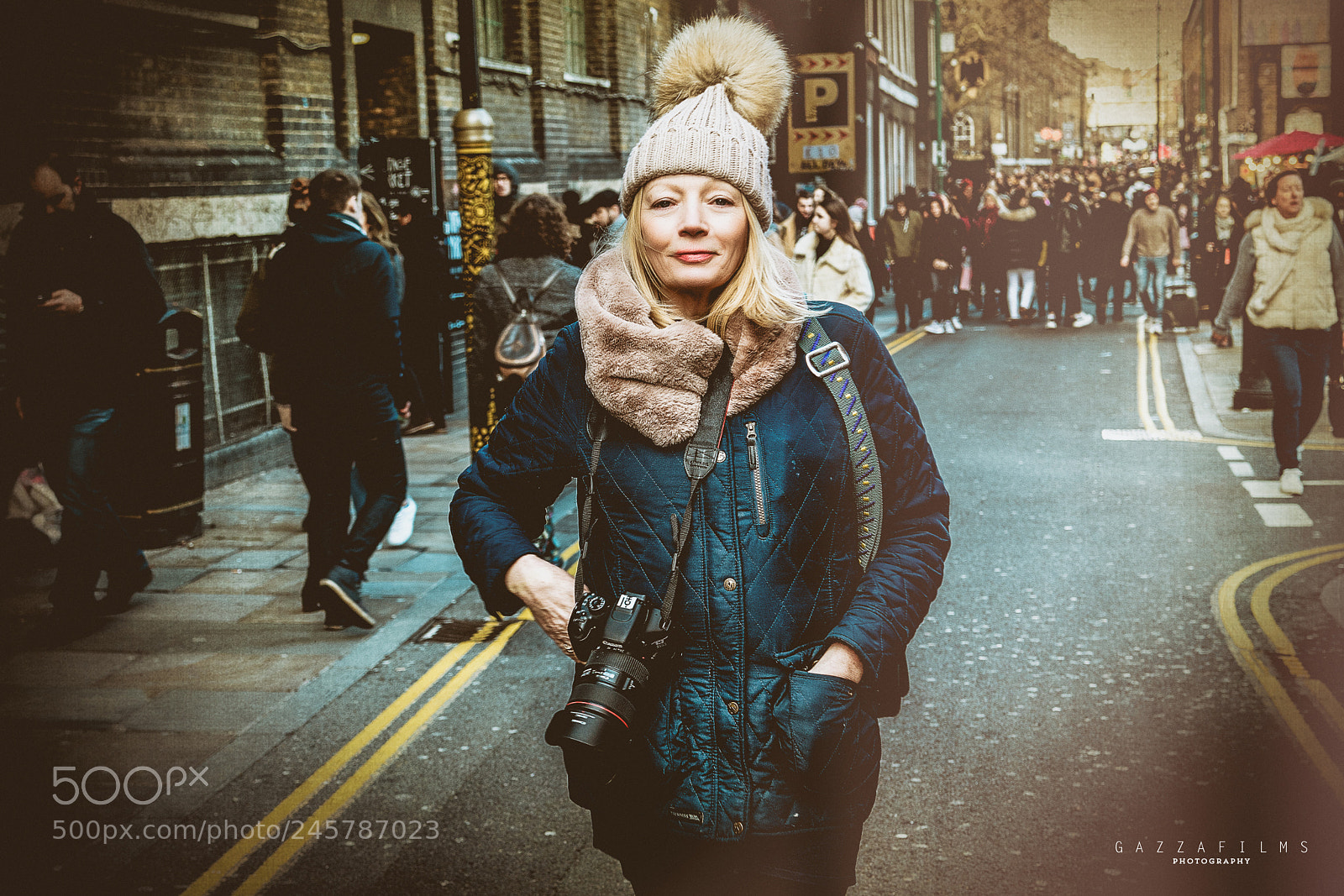 Sony a7R III sample photo. Canon lady brick lane photography