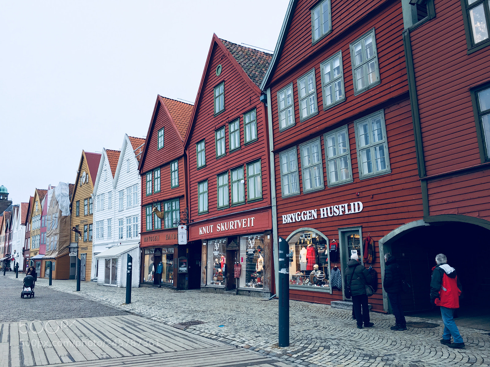 Apple iPhone 6s sample photo. Bryggen. old wooden norwegian photography
