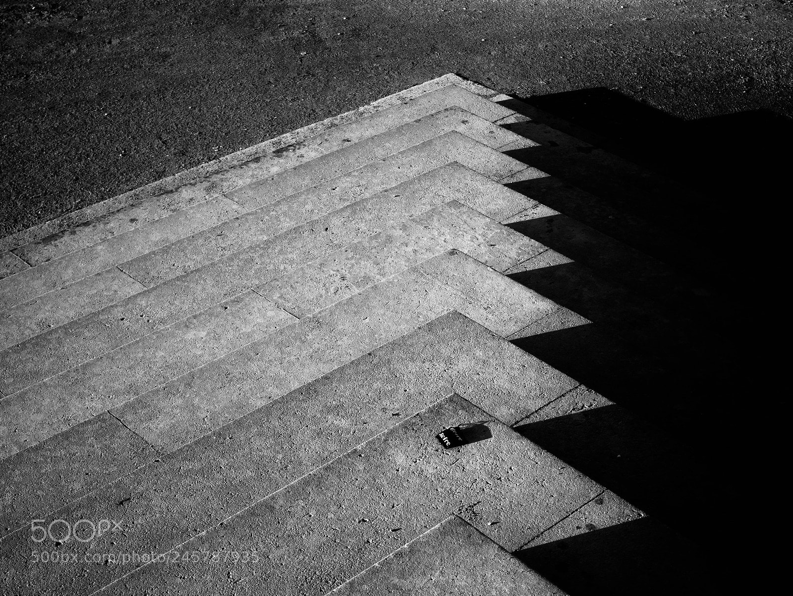 Panasonic Lumix DMC-GX85 (Lumix DMC-GX80 / Lumix DMC-GX7 Mark II) sample photo. Stairs photography