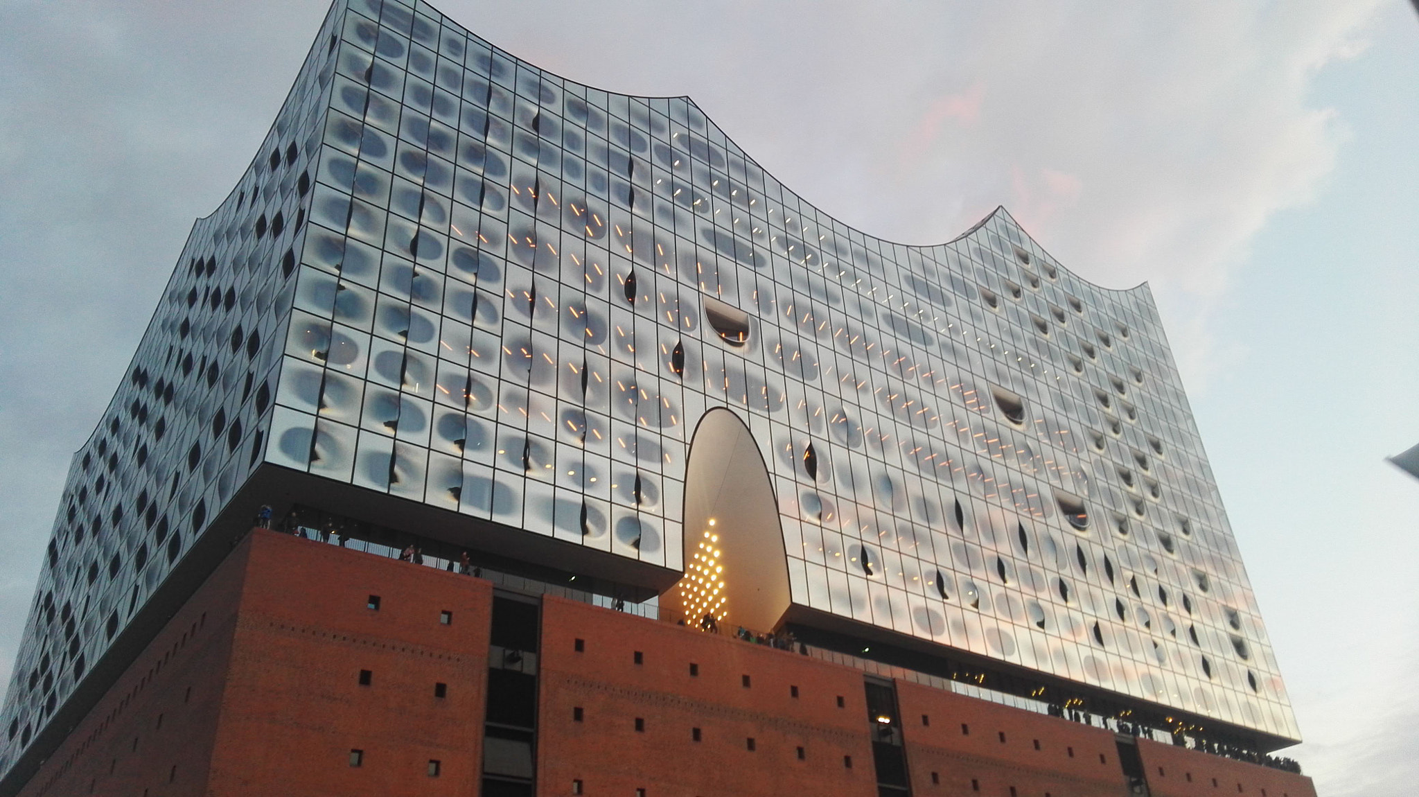 HUAWEI Mate S sample photo. Hamburg elbphilharmonie photography