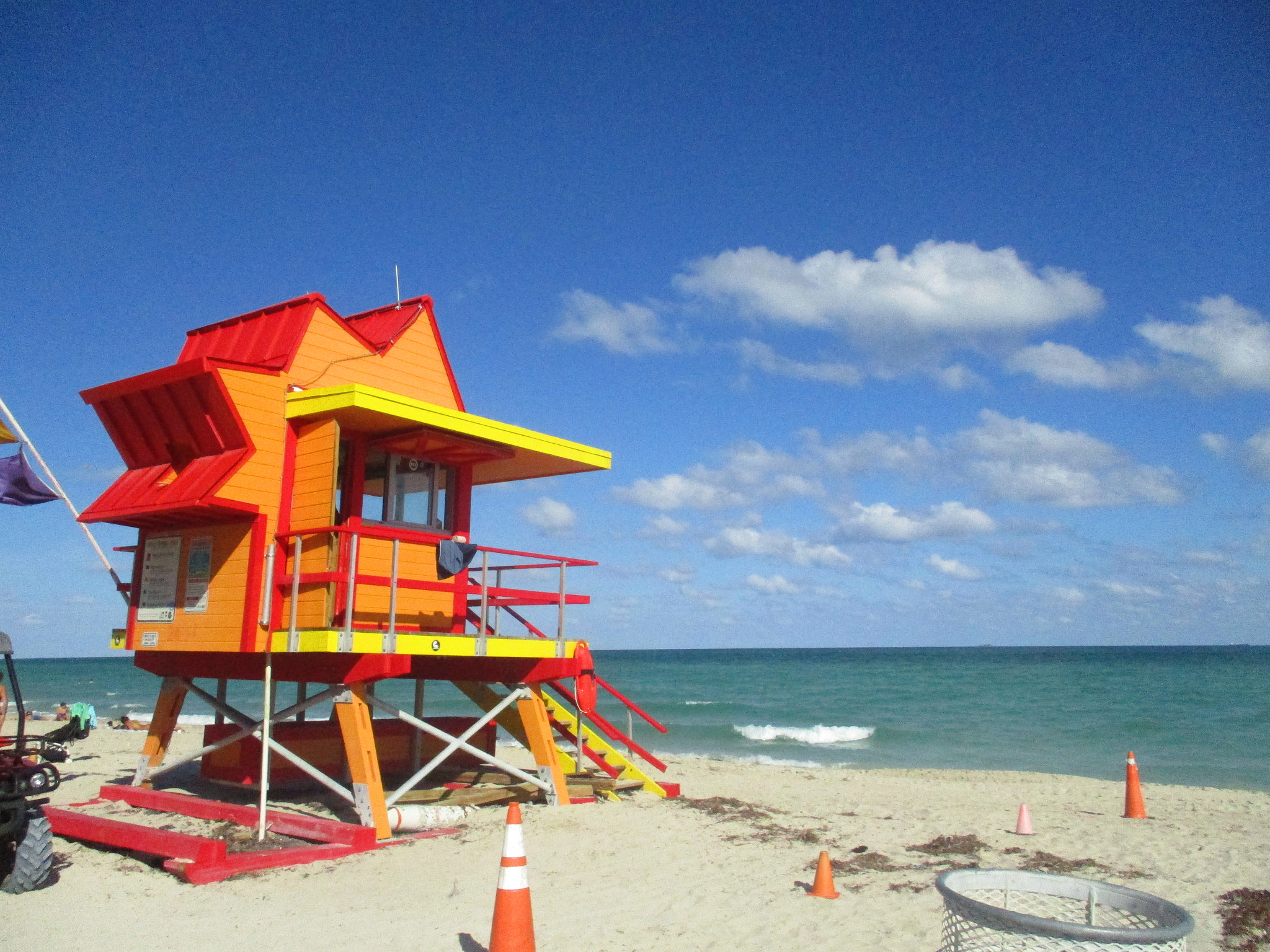 Canon PowerShot ELPH 160 (IXUS 160 / IXY 150) sample photo. Miami beach photography