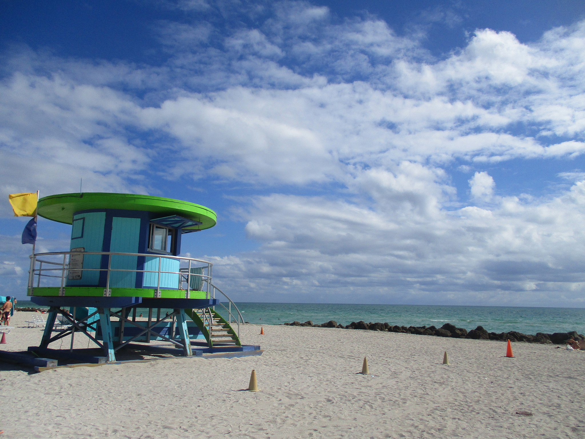 Canon PowerShot ELPH 160 (IXUS 160 / IXY 150) sample photo. Miami beach photography