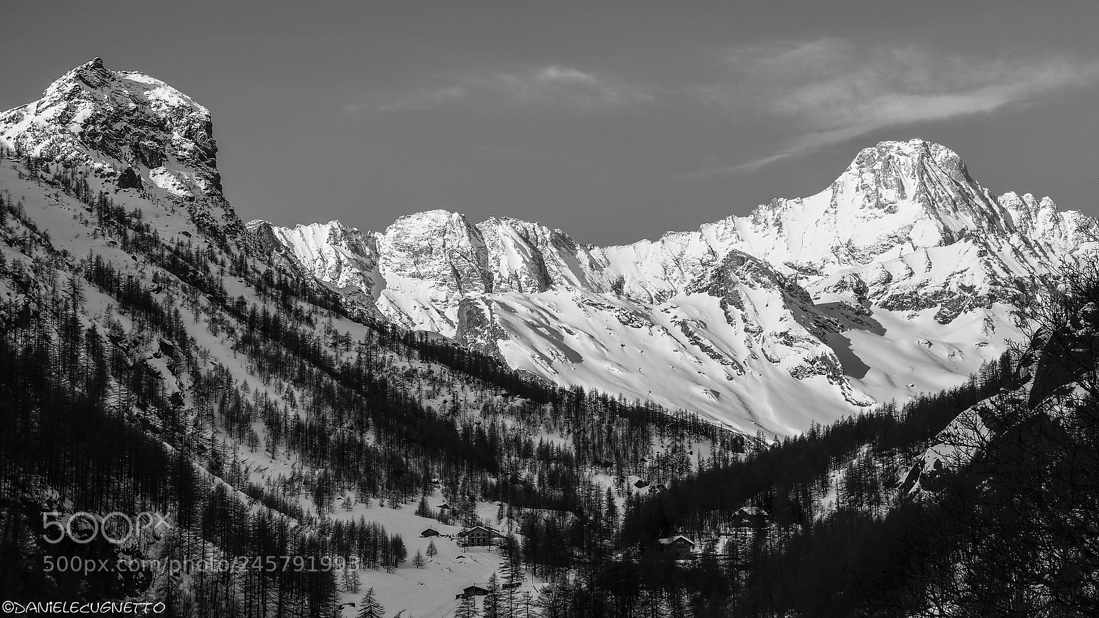 Olympus OM-D E-M10 III sample photo. Balme - pian della photography