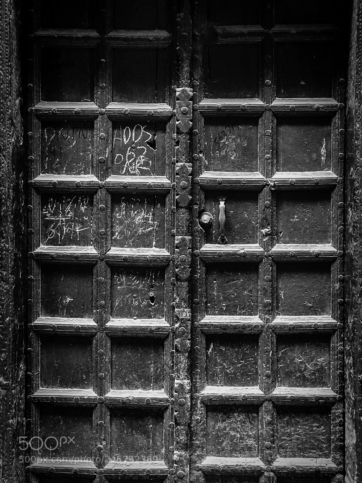 Apple iPhone 7 Plus sample photo. Old places have soul. photography