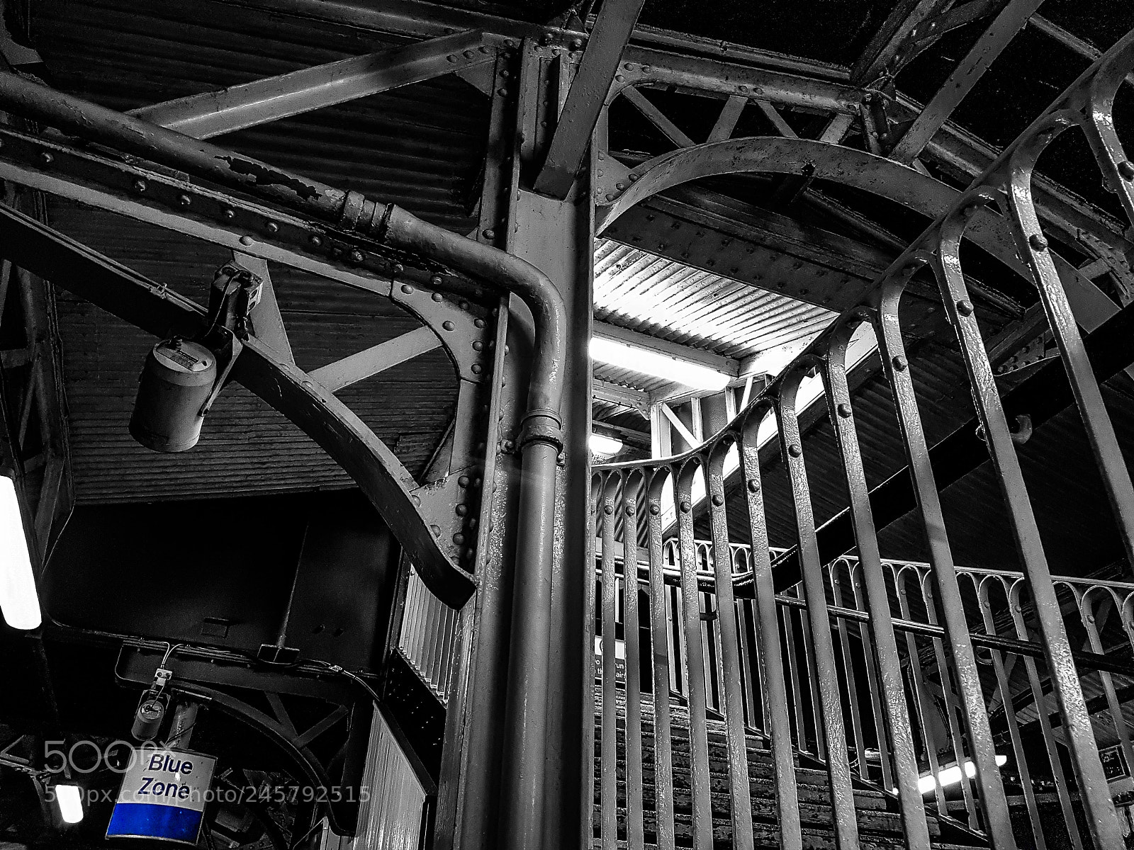 Samsung Galaxy S7 Edge sample photo. Metal architecture photography