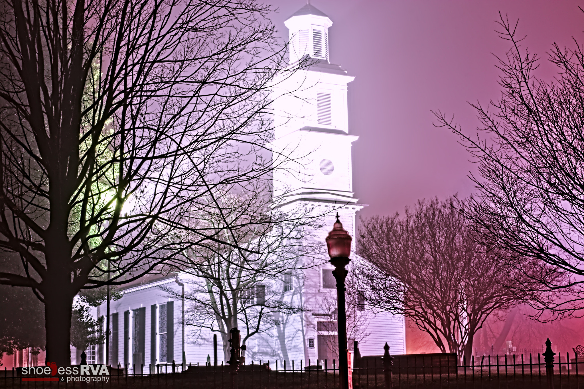 Canon 50mm sample photo. Foggy rainy night in the rva photography