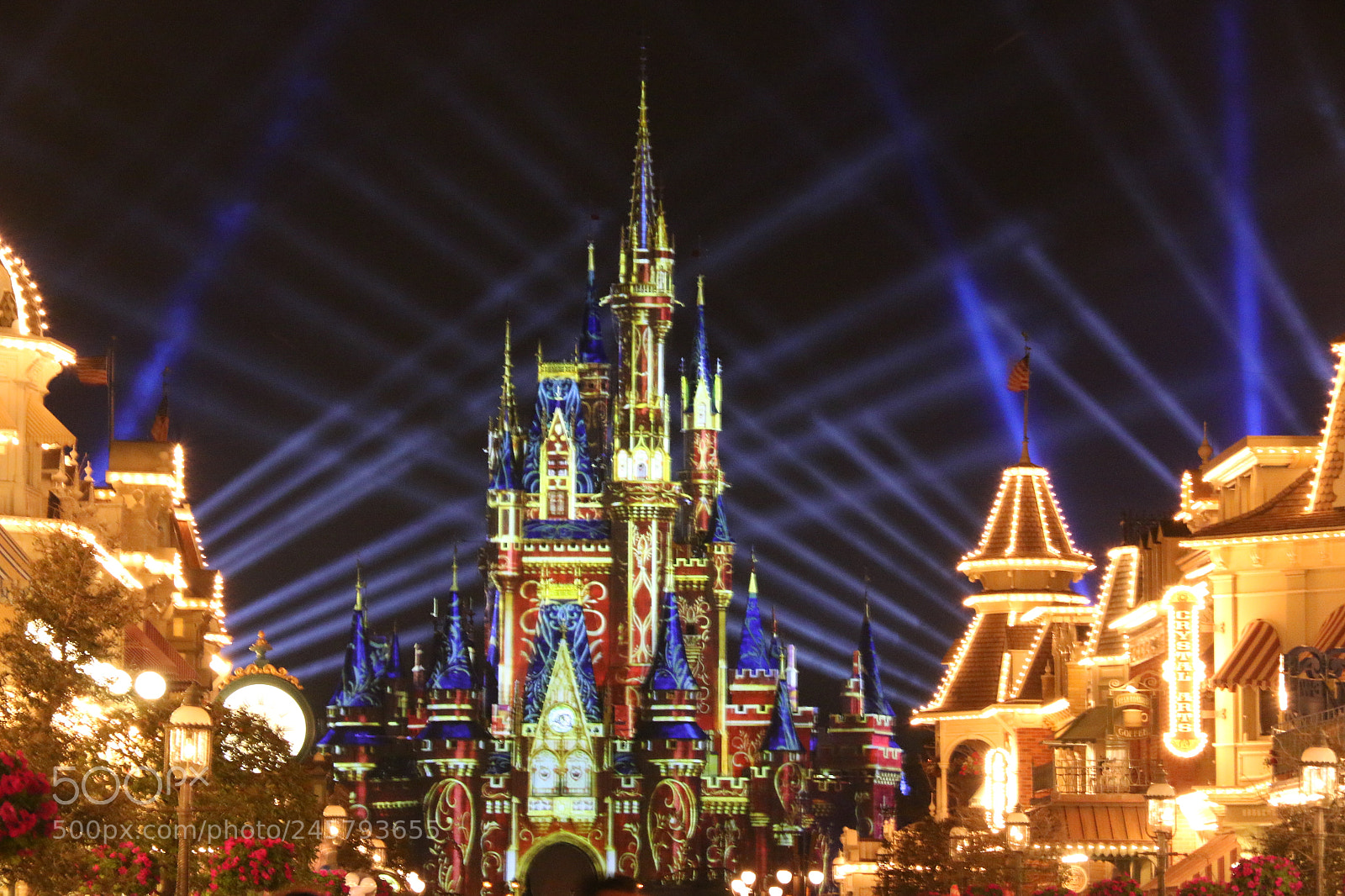 Canon EF-S 18-135mm F3.5-5.6 IS sample photo. Disney world magic kingdom! photography
