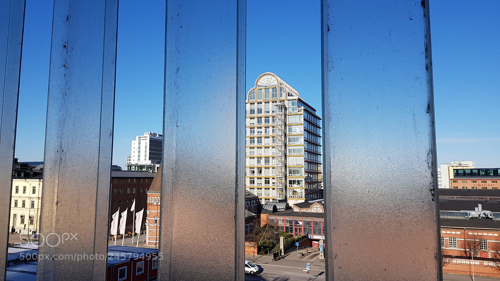 Samsung Galaxy S8 sample photo. Inbetween photography