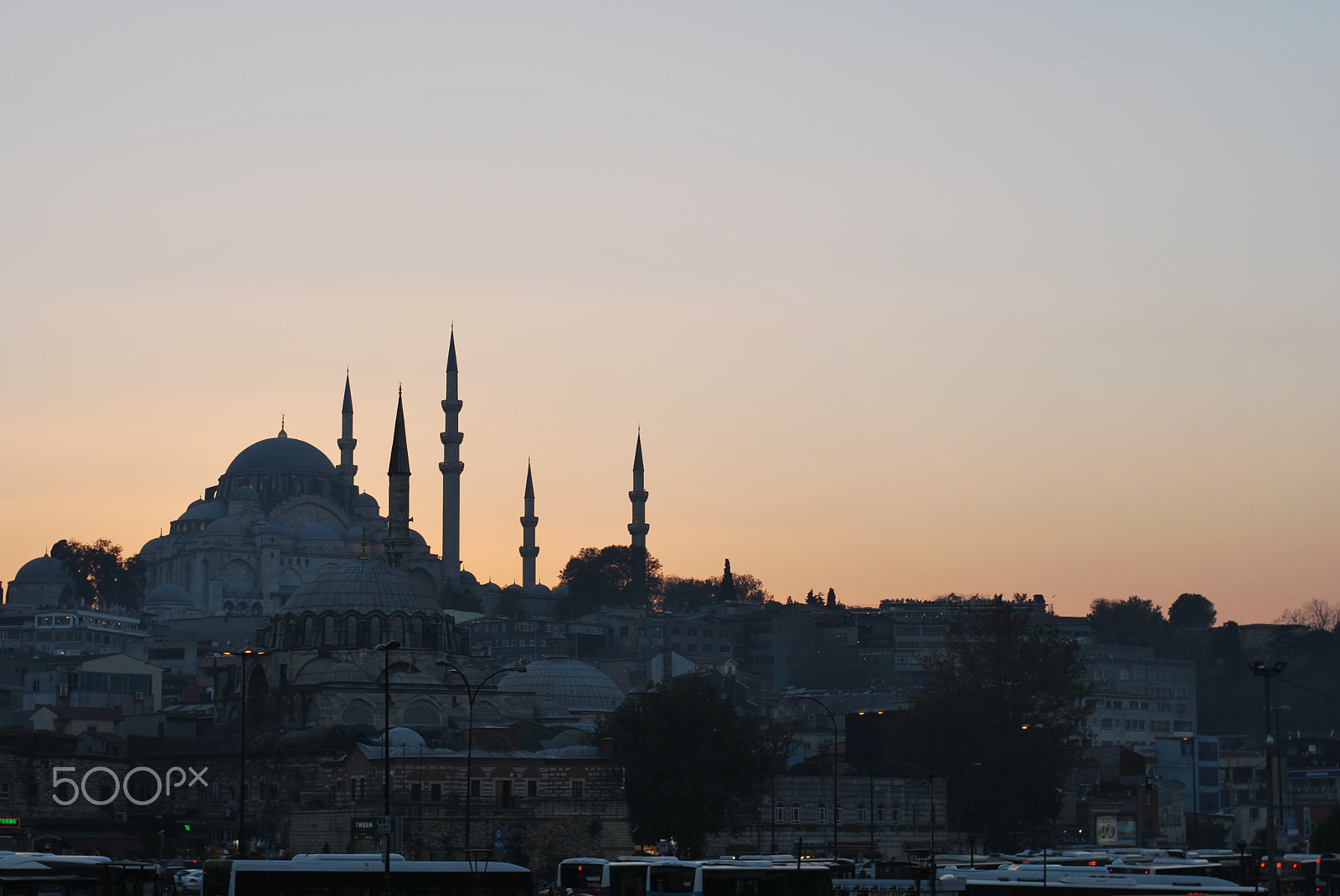 Nikon D60 + Nikon AF-S Nikkor 50mm F1.8G sample photo. Istanbul photography