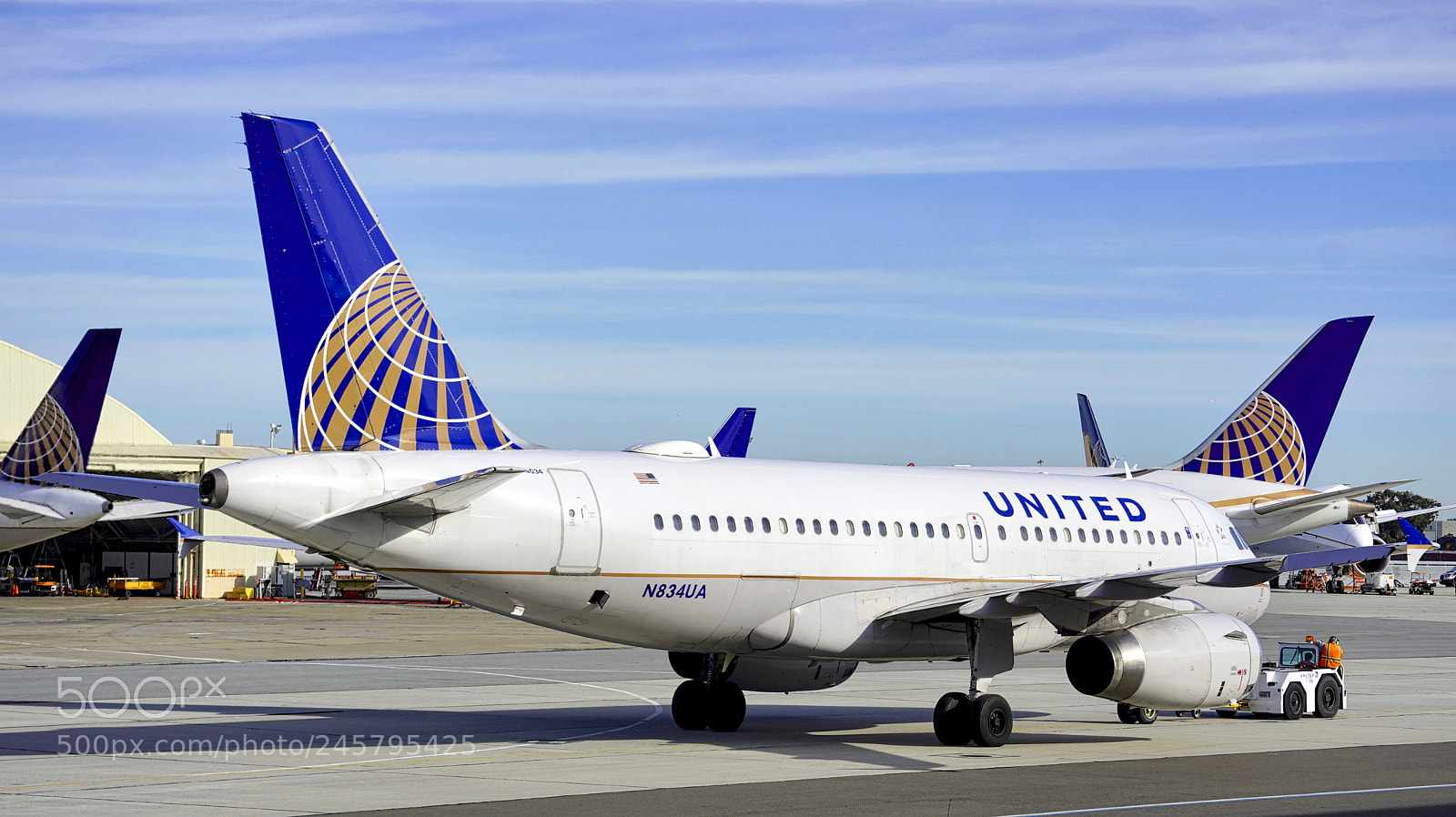 Sony a7R III sample photo. United airlines 2001 airbus photography