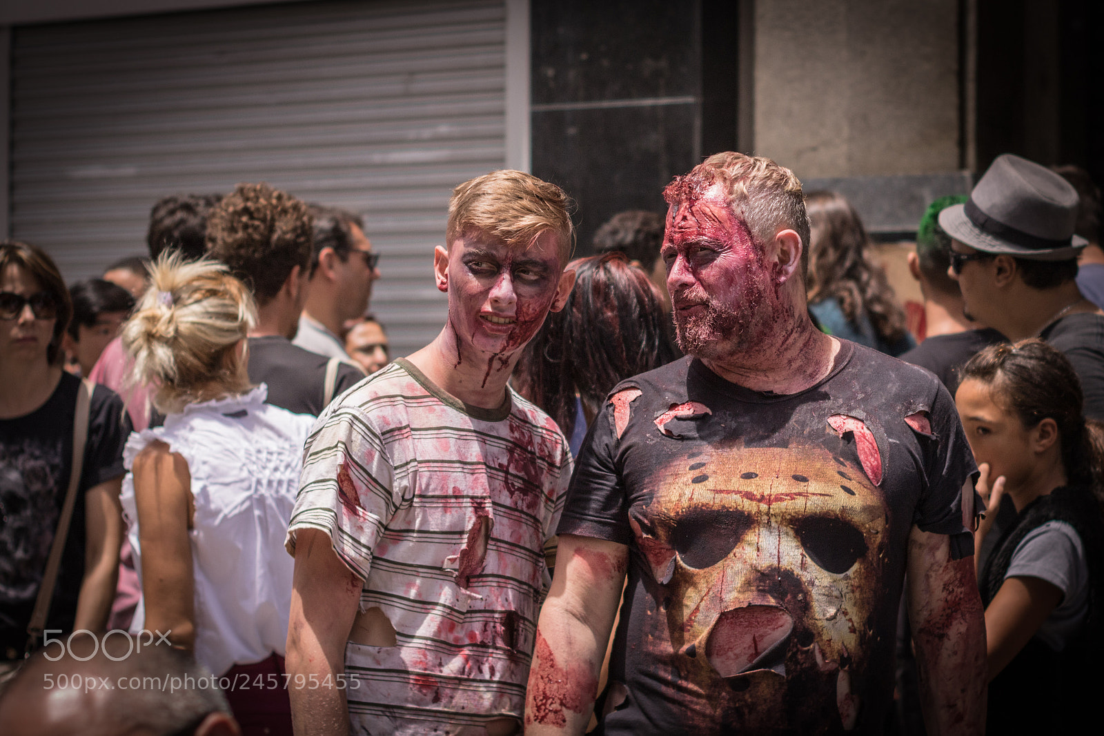 Canon EOS 750D (EOS Rebel T6i / EOS Kiss X8i) sample photo. Zombie walk - carnival photography