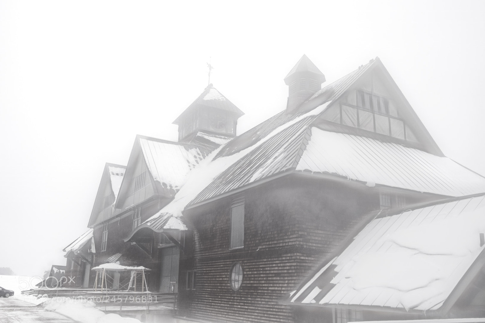 Fujifilm X-T1 sample photo. Barn in fog/rain,, photography