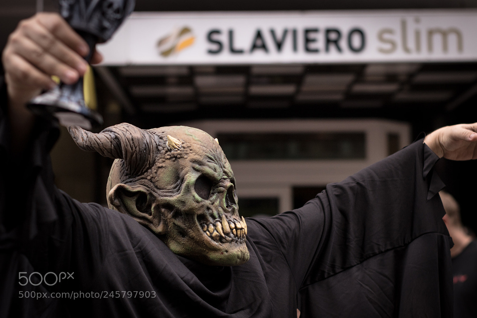 Canon EOS 750D (EOS Rebel T6i / EOS Kiss X8i) sample photo. Zombie walk - carnival photography