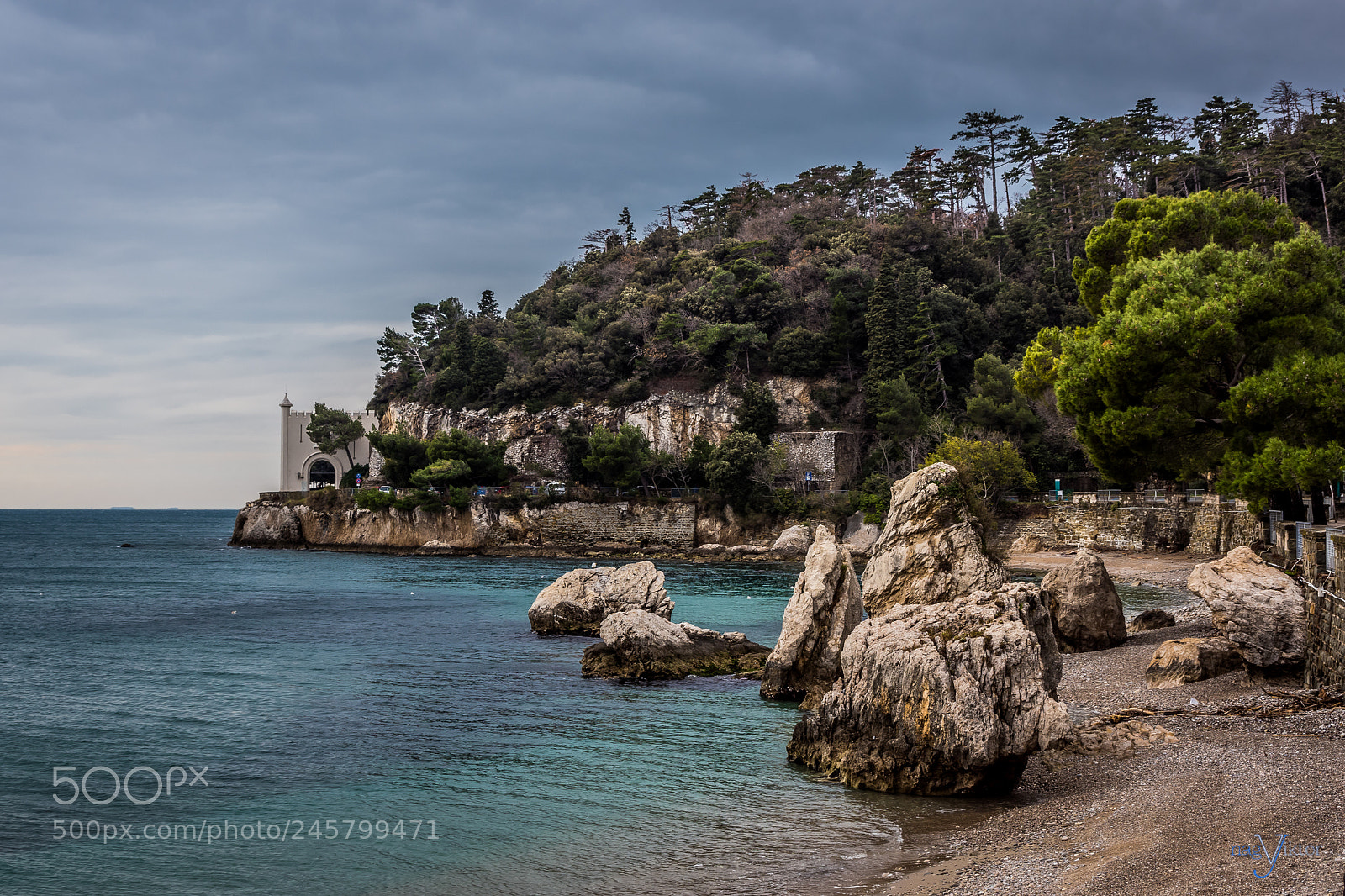 Sony SLT-A68 sample photo. Miramare gate photography