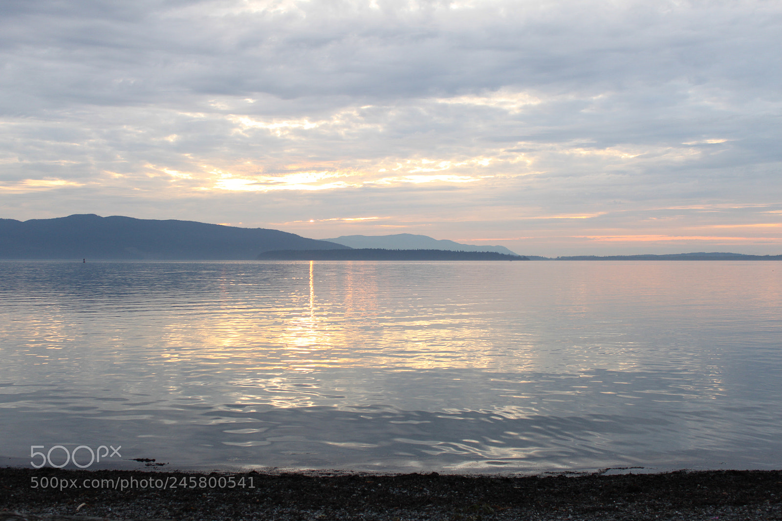 Canon EOS 500D (EOS Rebel T1i / EOS Kiss X3) sample photo. Glassy sunset over bellingham photography