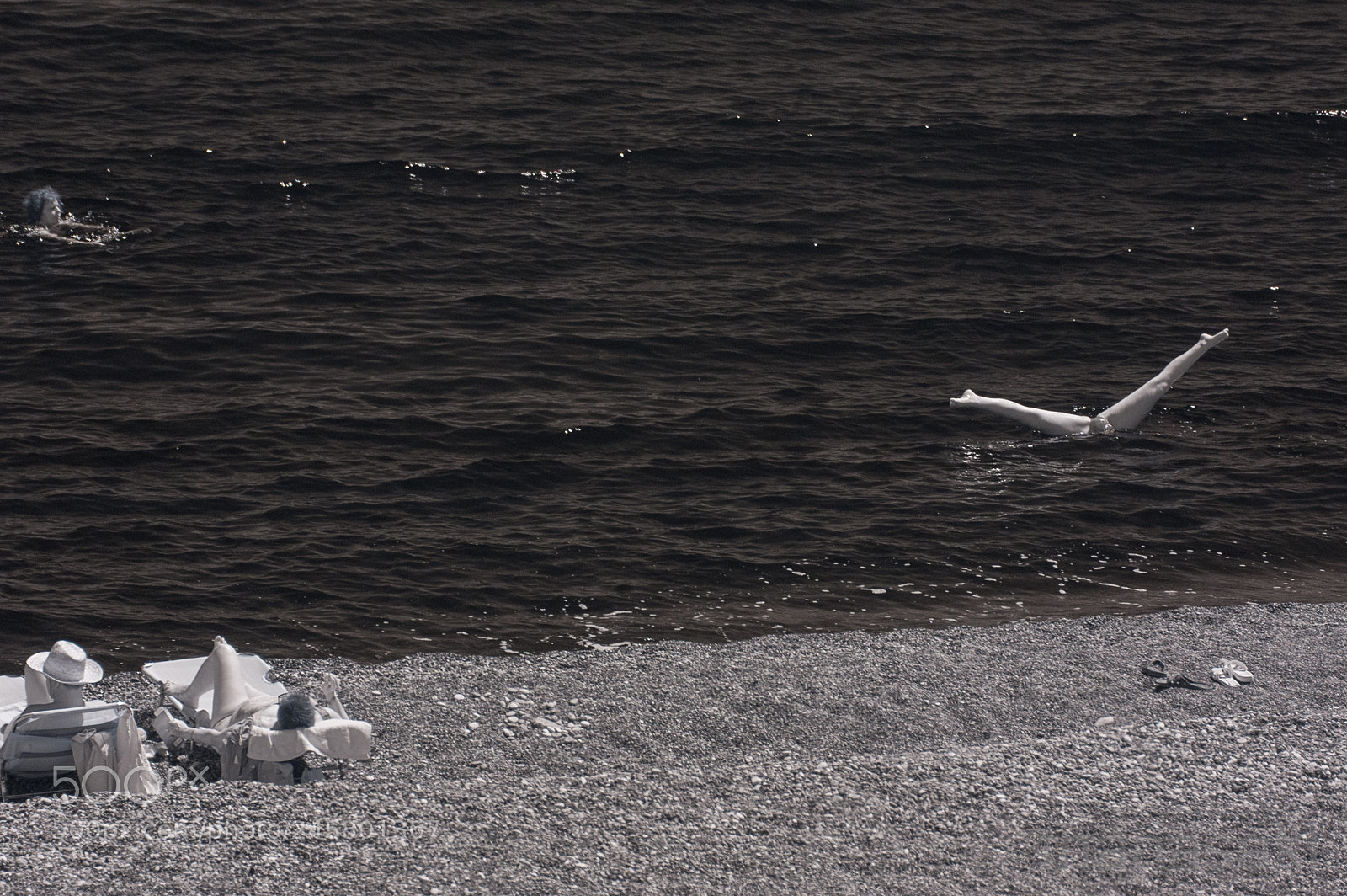 Nikon D70s sample photo. Beach and legs photography