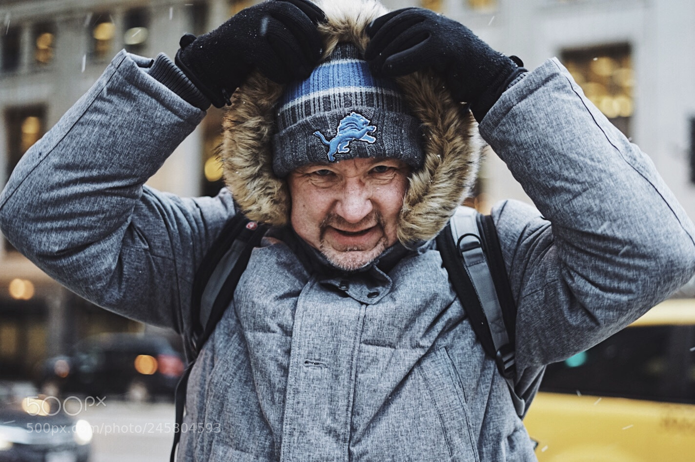Sony a7 sample photo. Bundling up in the photography