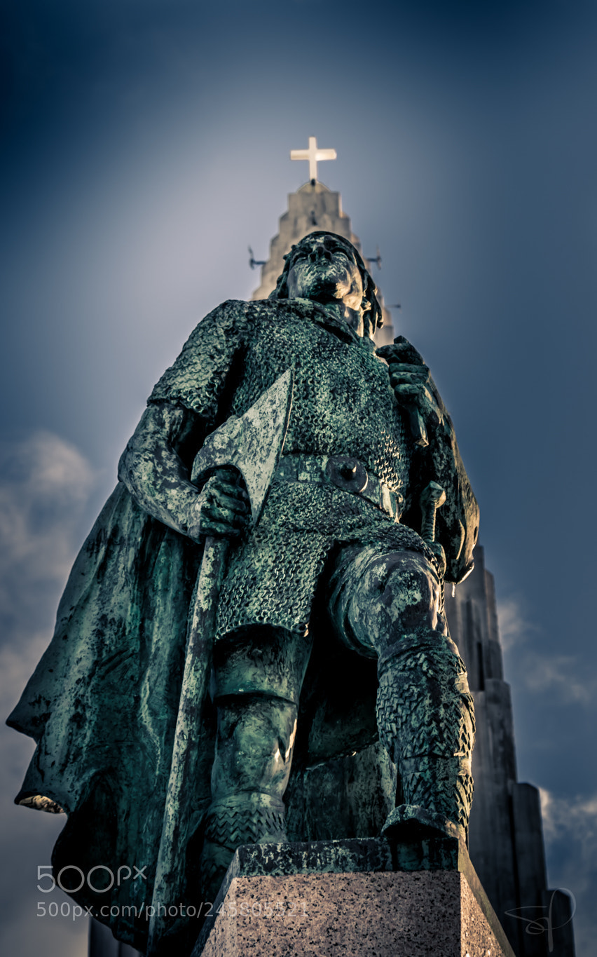 Nikon D5500 sample photo. Leif eiriksson statue photography