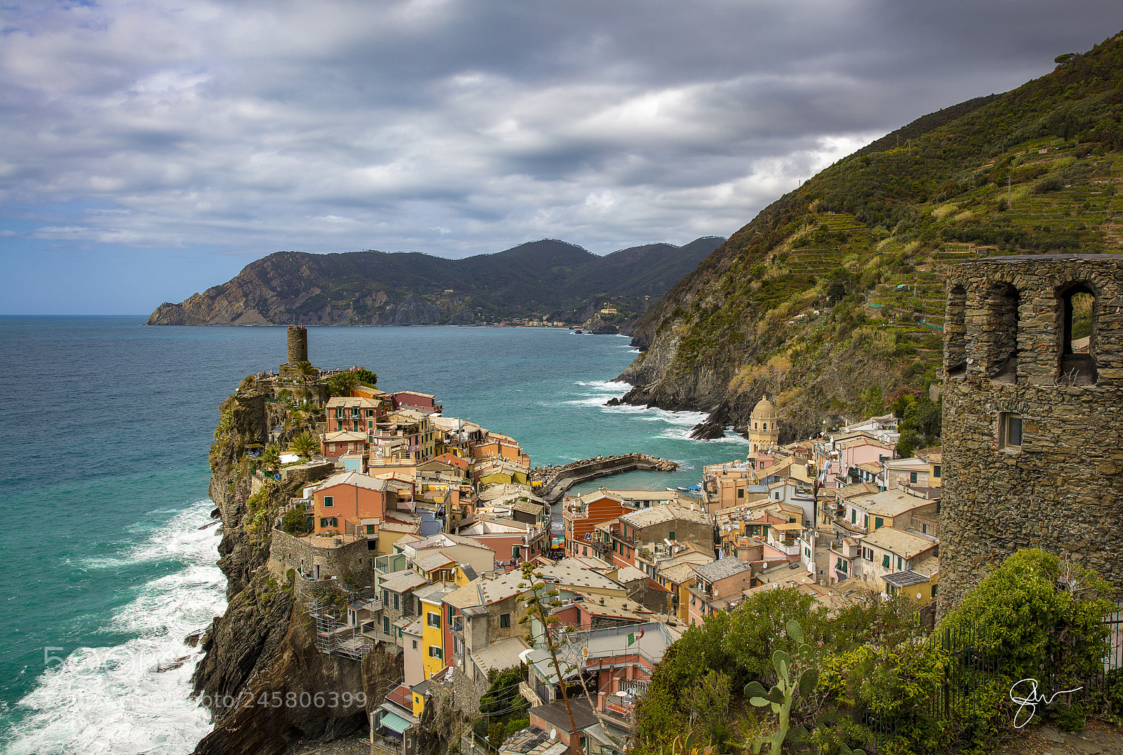 Canon EOS 5DS R sample photo. Vernazza photography