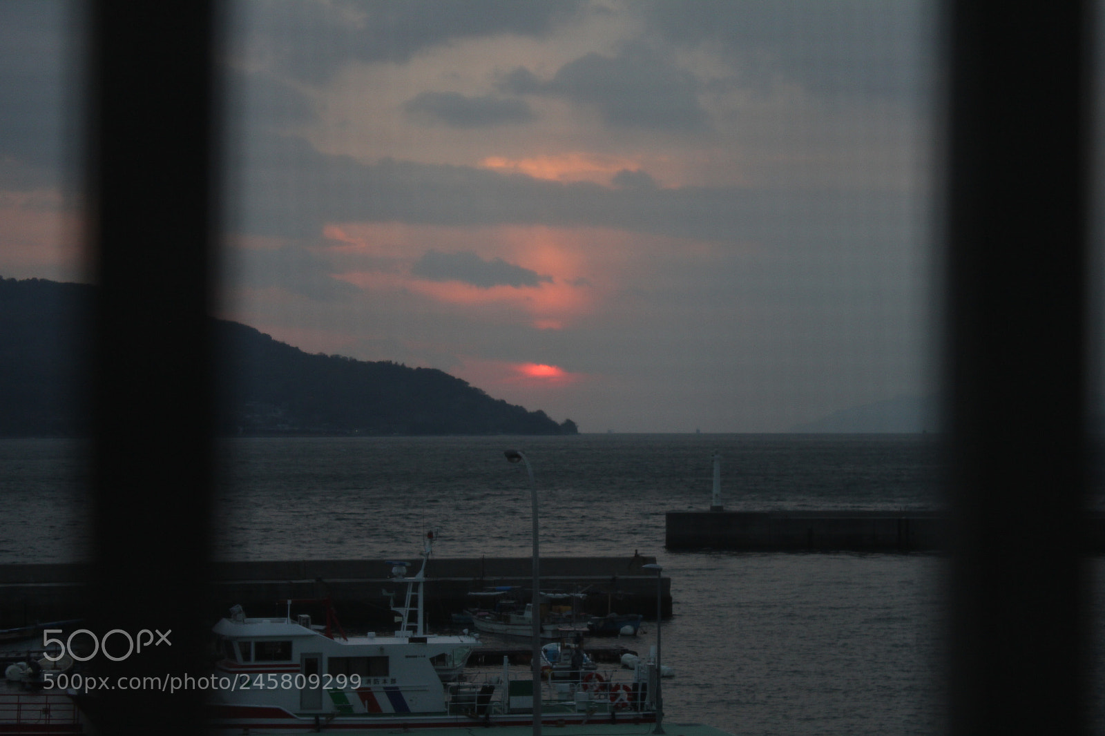 Canon EF-S 18-55mm F3.5-5.6 IS sample photo. Sun sets over seto photography