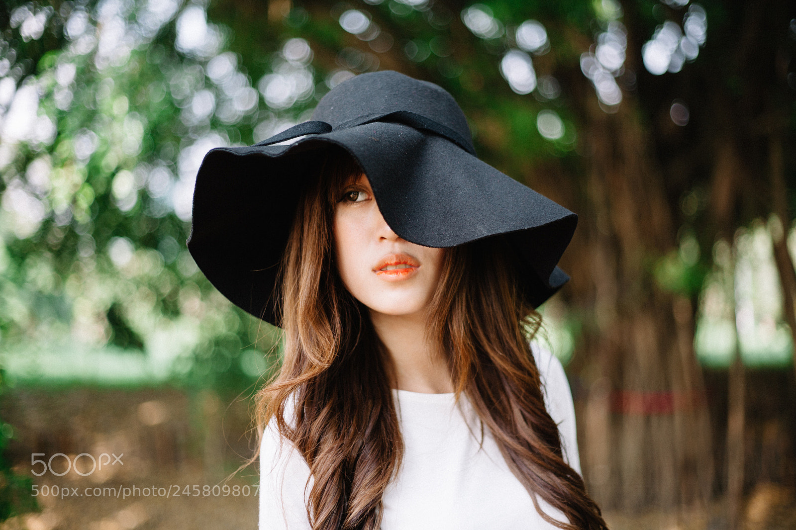 Canon EOS 5D sample photo. Beauty girl with her photography