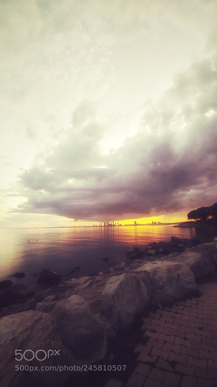 LG G5 sample photo. Clouds photography