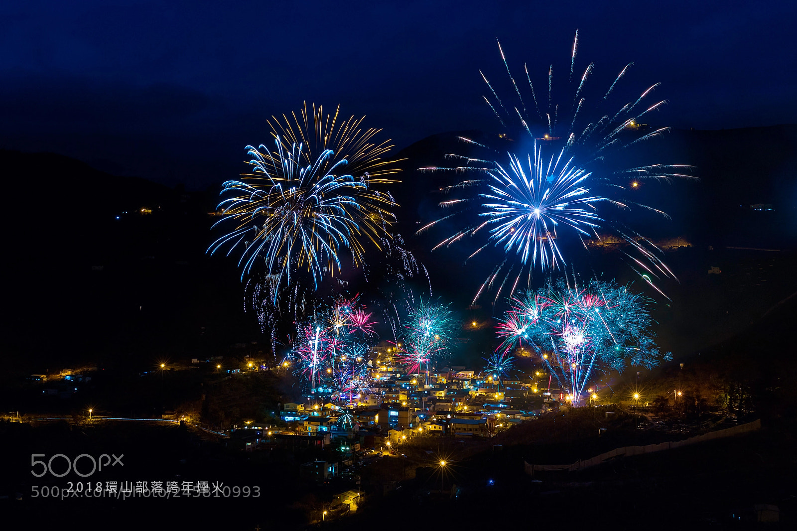 Canon EOS 5DS sample photo. 2018環山部落跨年煙火 photography
