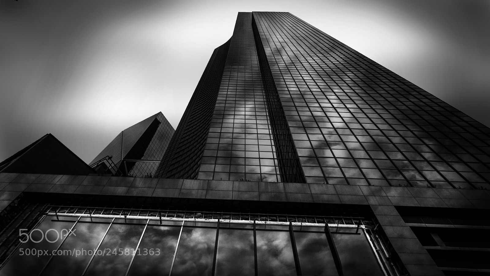 Sony a7R II sample photo. Columbia center - seattle photography