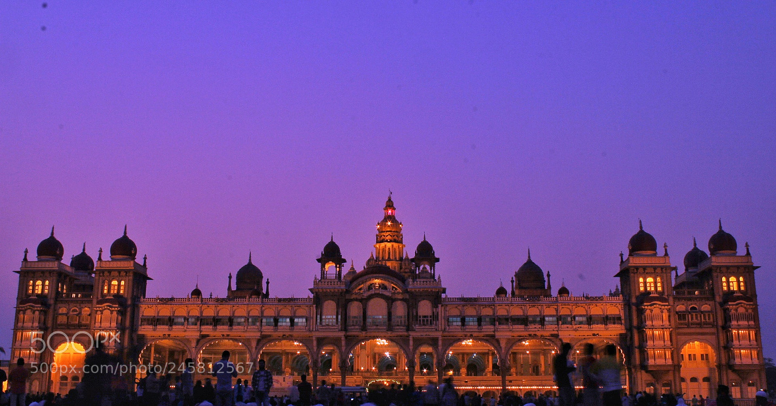 Canon EOS 1300D (EOS Rebel T6 / EOS Kiss X80) sample photo. The mysore palace photography