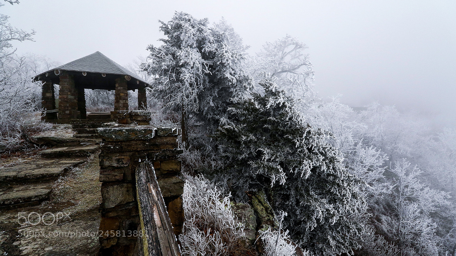 Canon EOS 7D Mark II sample photo. Mount magazine gazebo photography