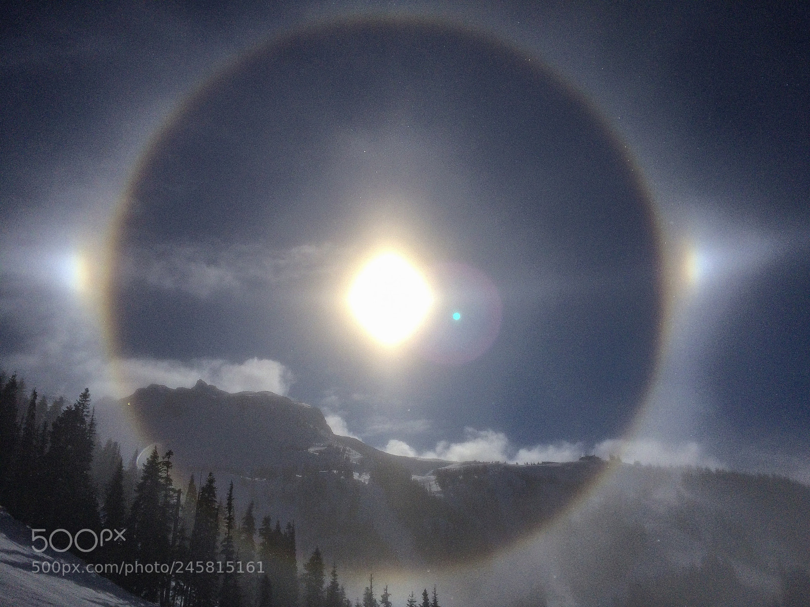 Apple iPhone 5s sample photo. Sun halo photography