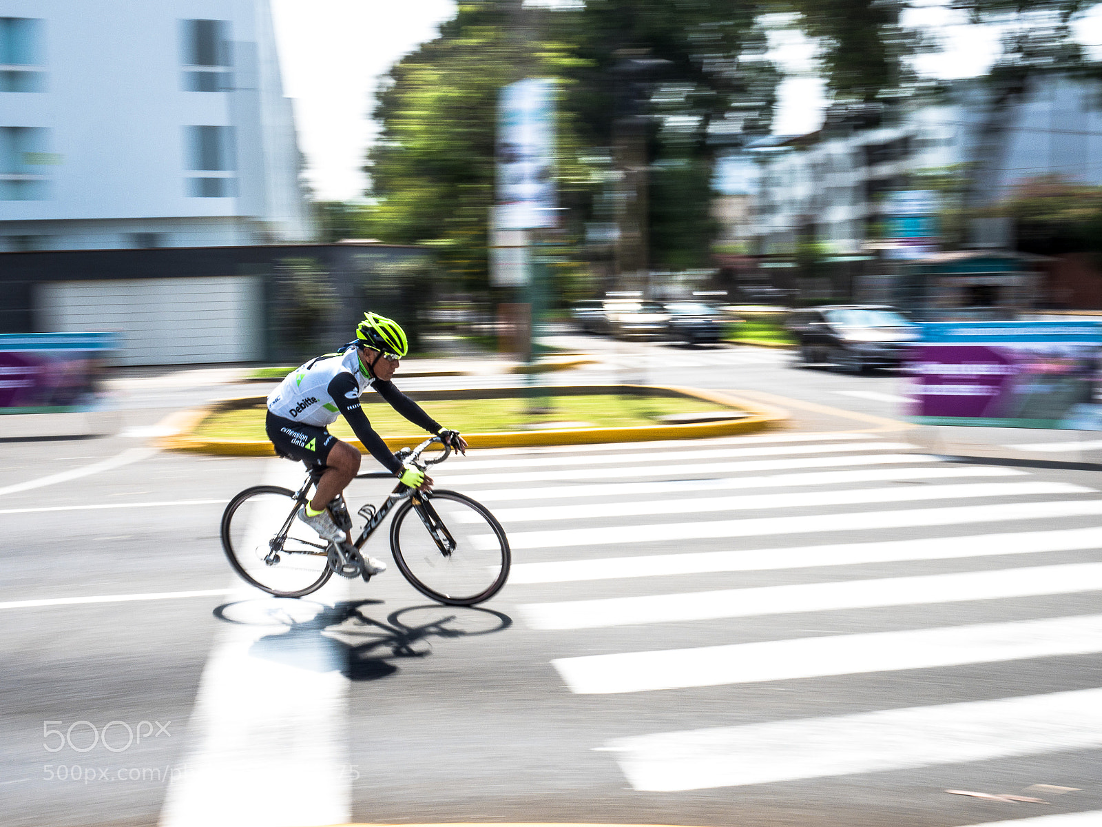 Olympus OM-D E-M1 Mark II sample photo. Speedster photography