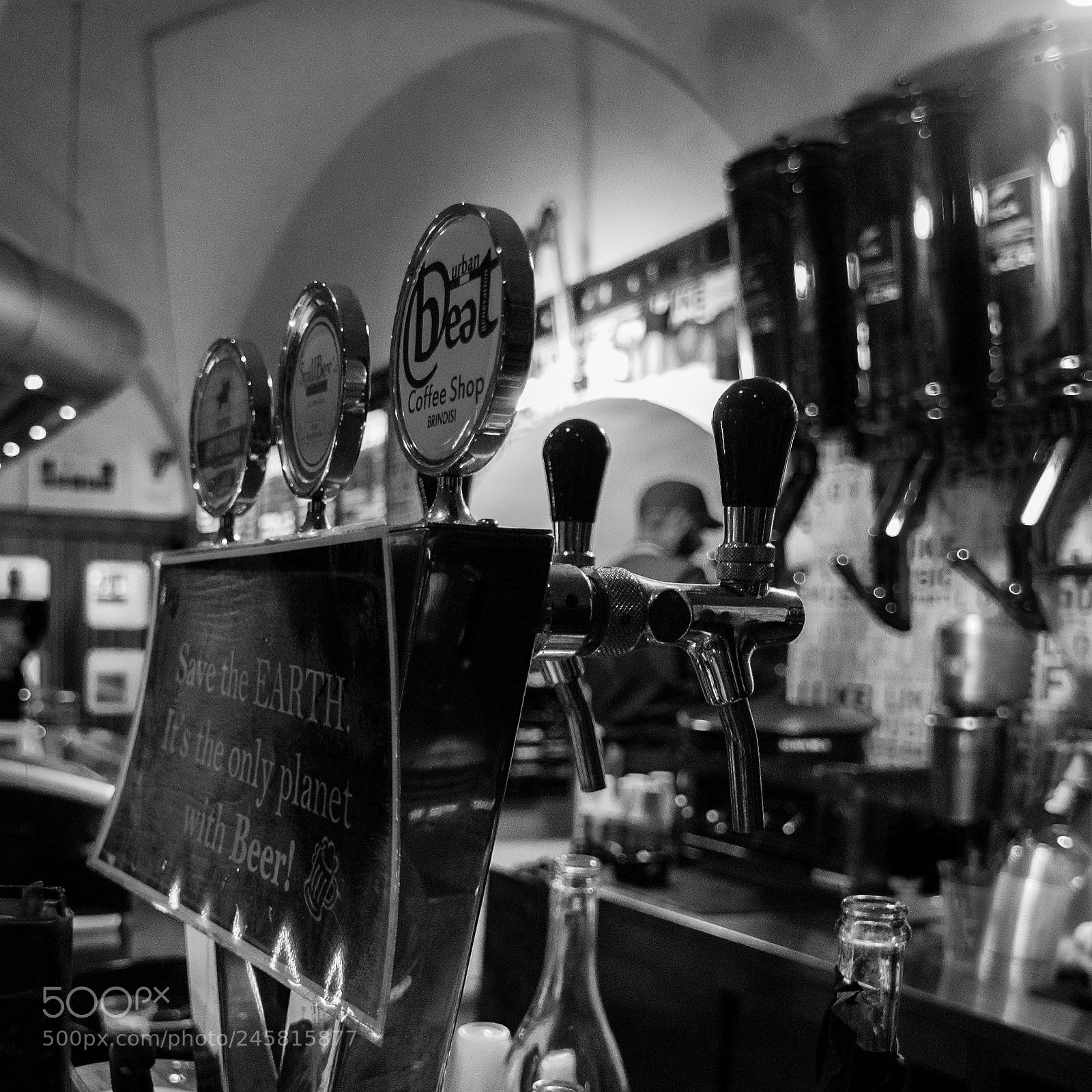 Sony Alpha DSLR-A300 sample photo. Beat coffe street photo photography