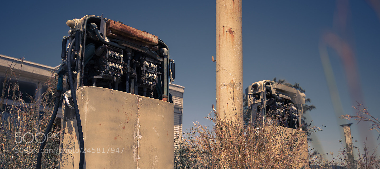 Nikon D800 sample photo. Old rustic fuel pump photography