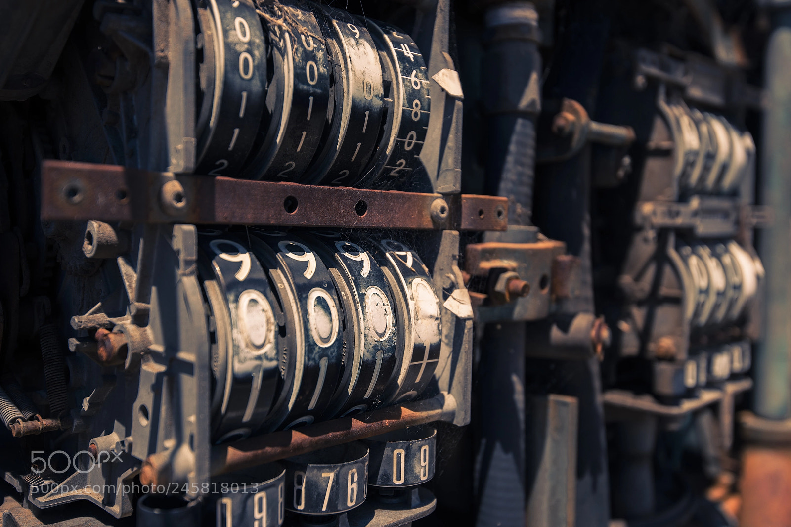 Nikon D800 sample photo. Old rustic fuel pump photography