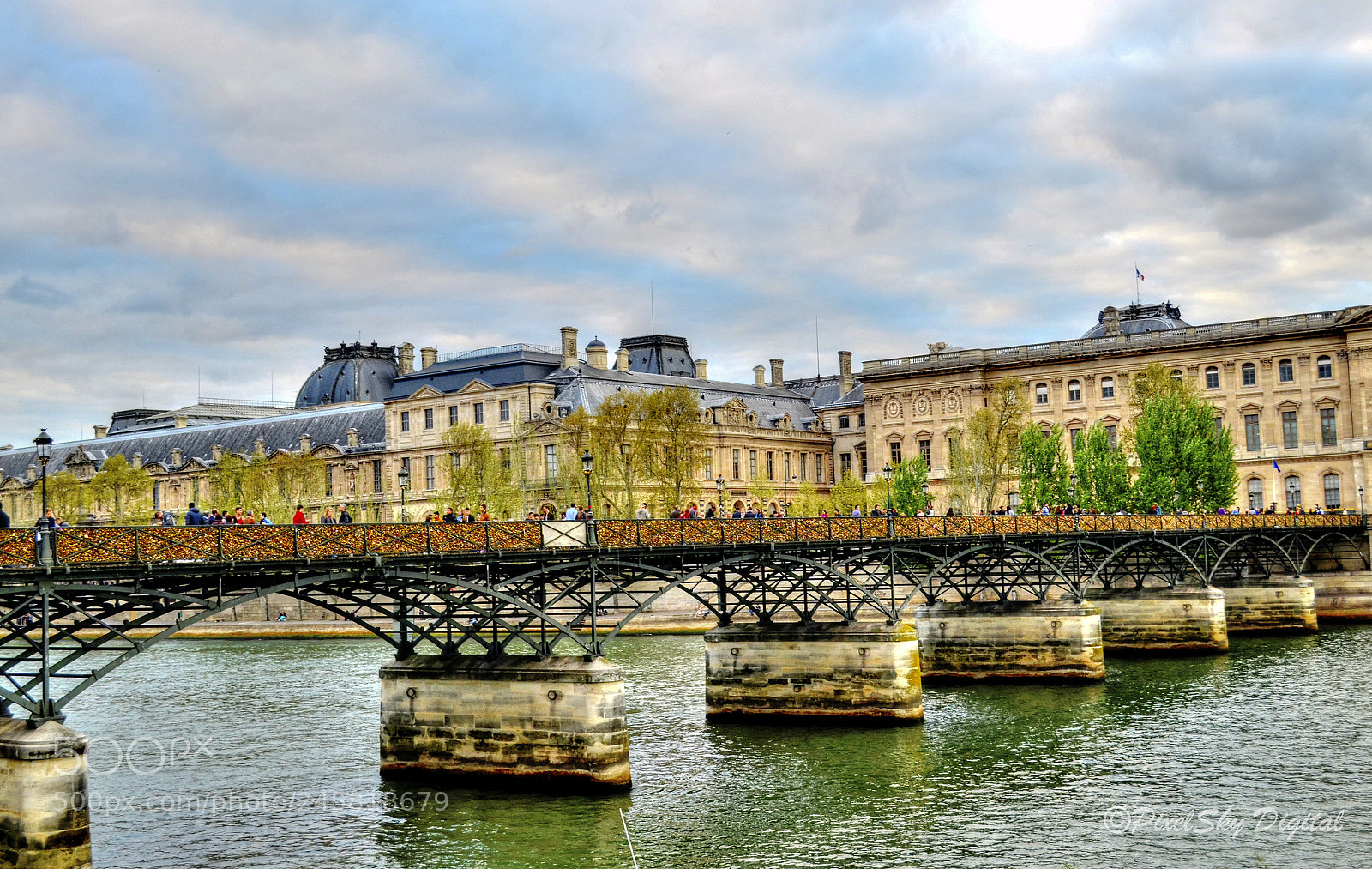 Nikon D5100 sample photo. Ponts des arts photography