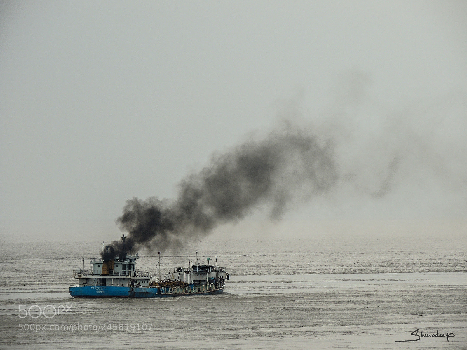 Nikon Coolpix P510 sample photo. Oil tanker photography