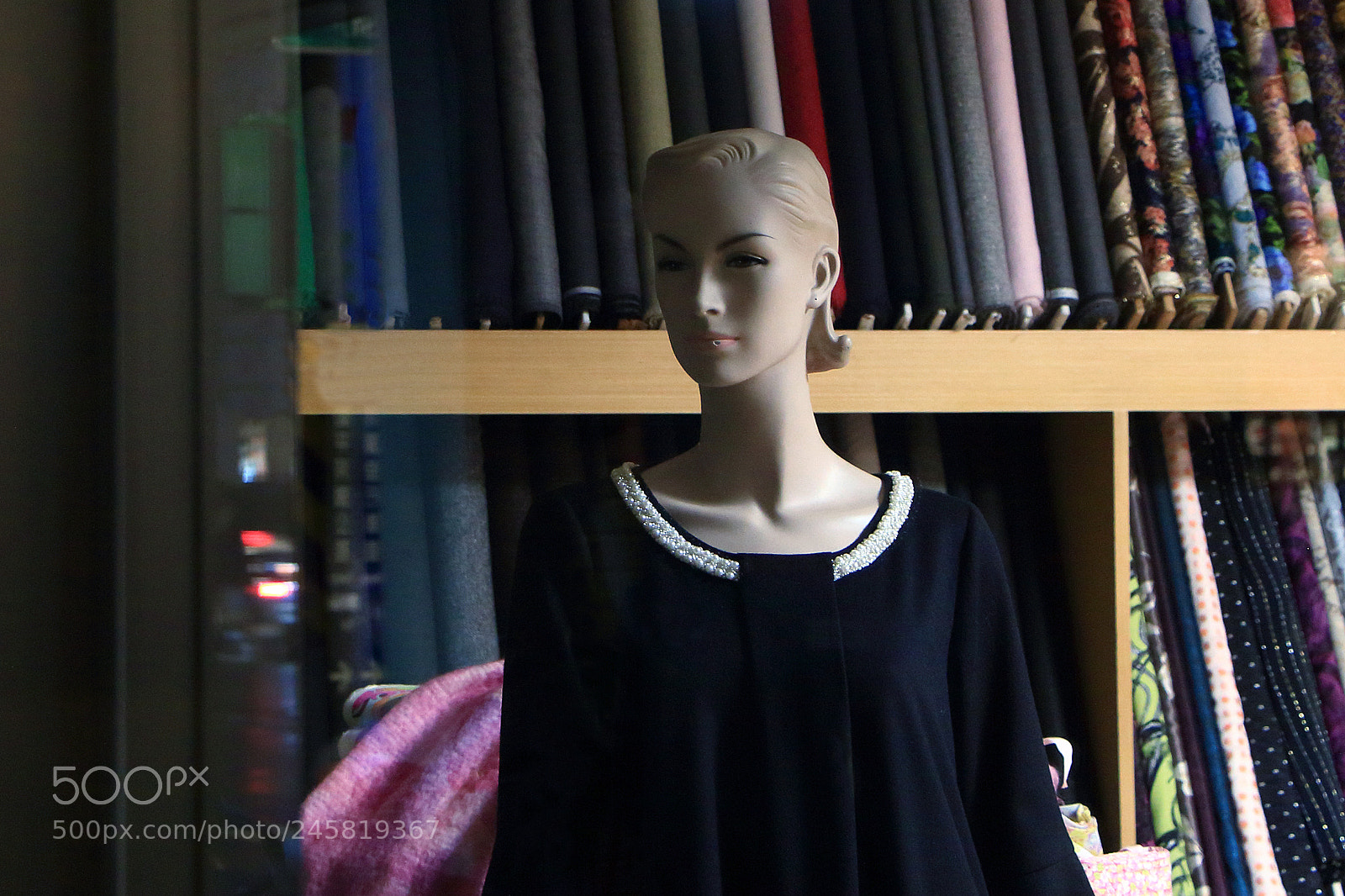 Canon EOS 650D (EOS Rebel T4i / EOS Kiss X6i) sample photo. #behind_faces photography