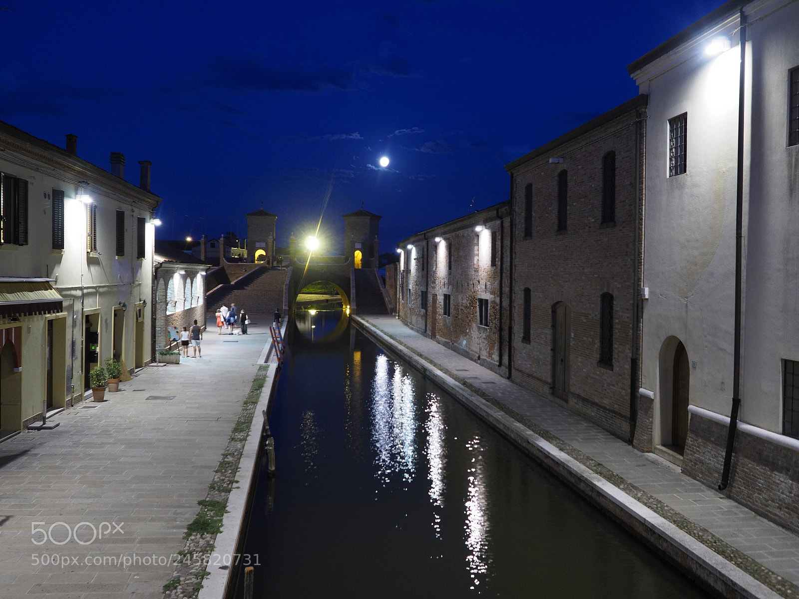 Olympus OM-D E-M5 II sample photo. Comacchio 17p8076189 20k em5ii photography