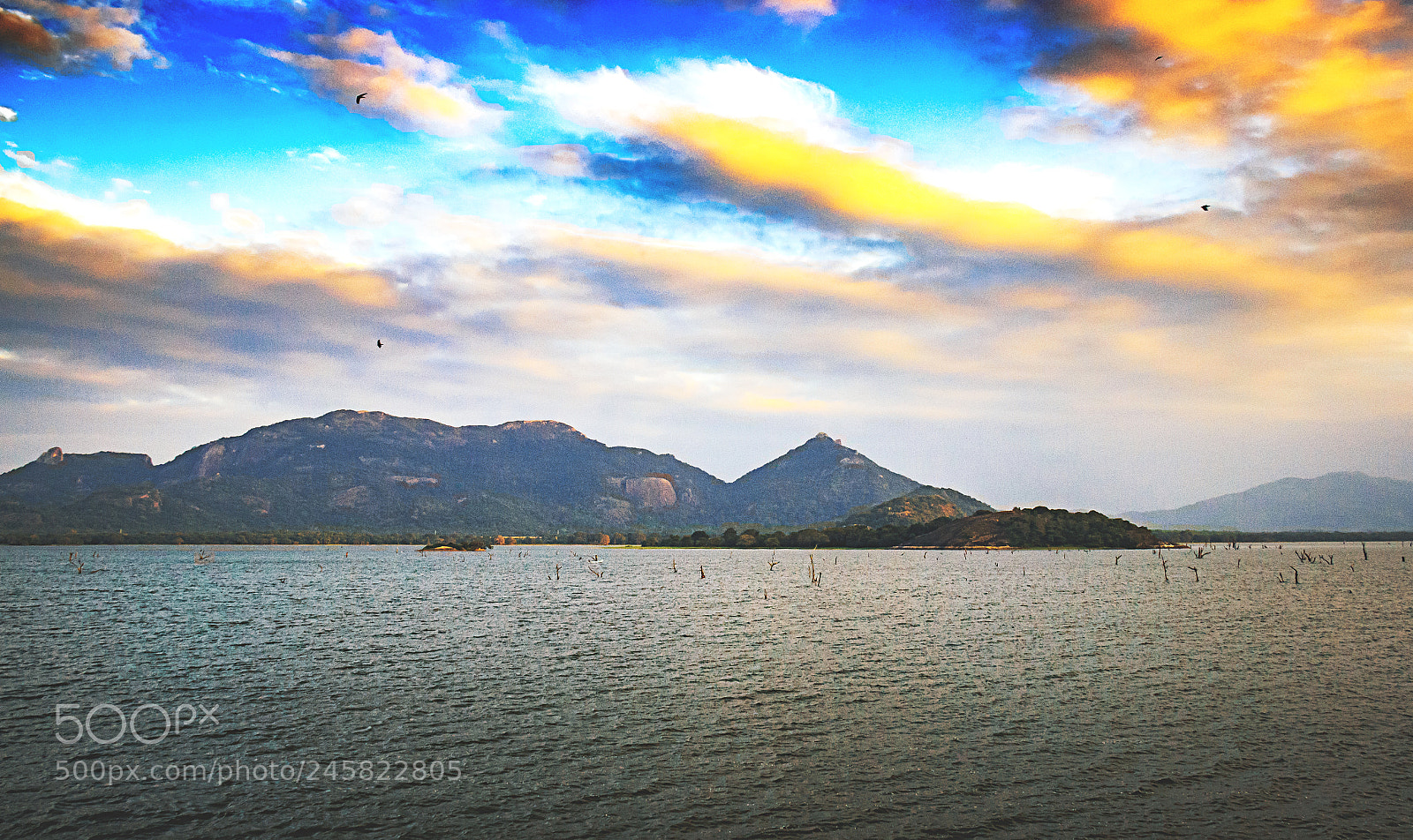 Canon EOS 600D (Rebel EOS T3i / EOS Kiss X5) sample photo. Evening over the kandalama photography