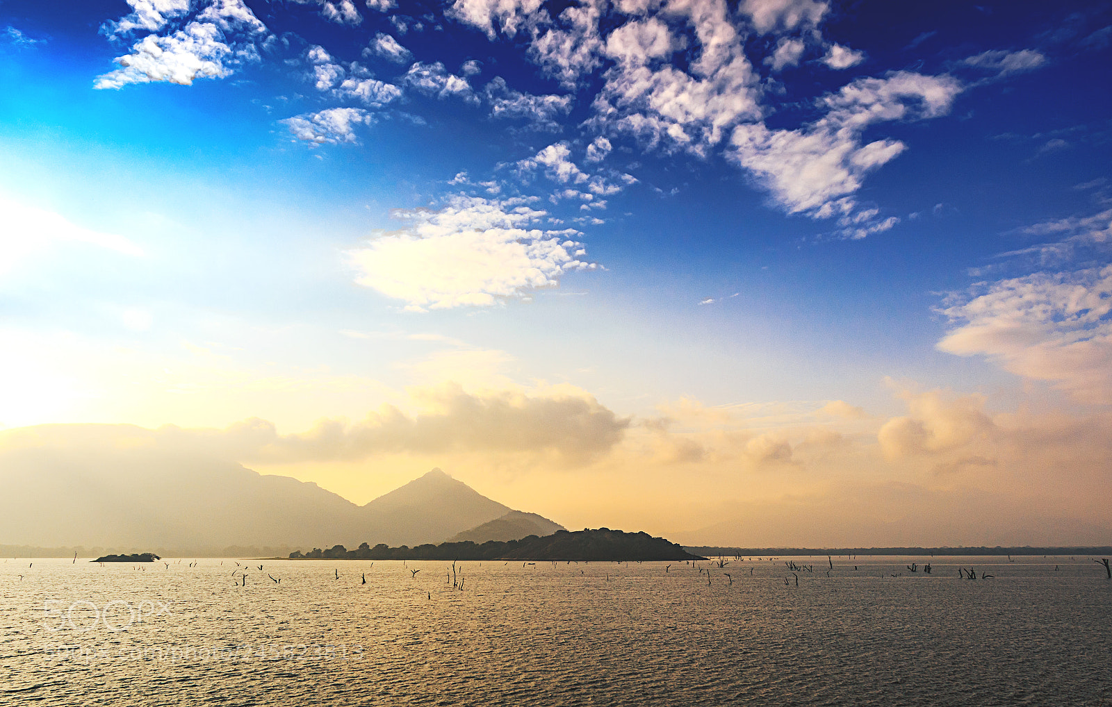 Canon EOS 600D (Rebel EOS T3i / EOS Kiss X5) sample photo. Sunrise over the kandalama photography