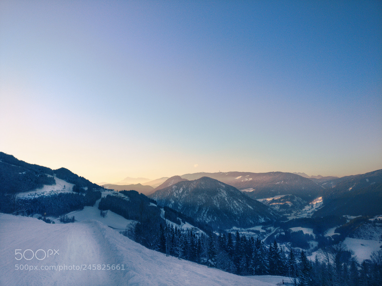 OnePlus A3003 sample photo. Dawn over the slope photography