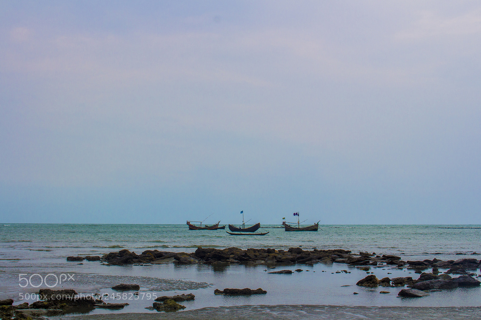 Canon EOS 700D (EOS Rebel T5i / EOS Kiss X7i) sample photo. Life in island photography