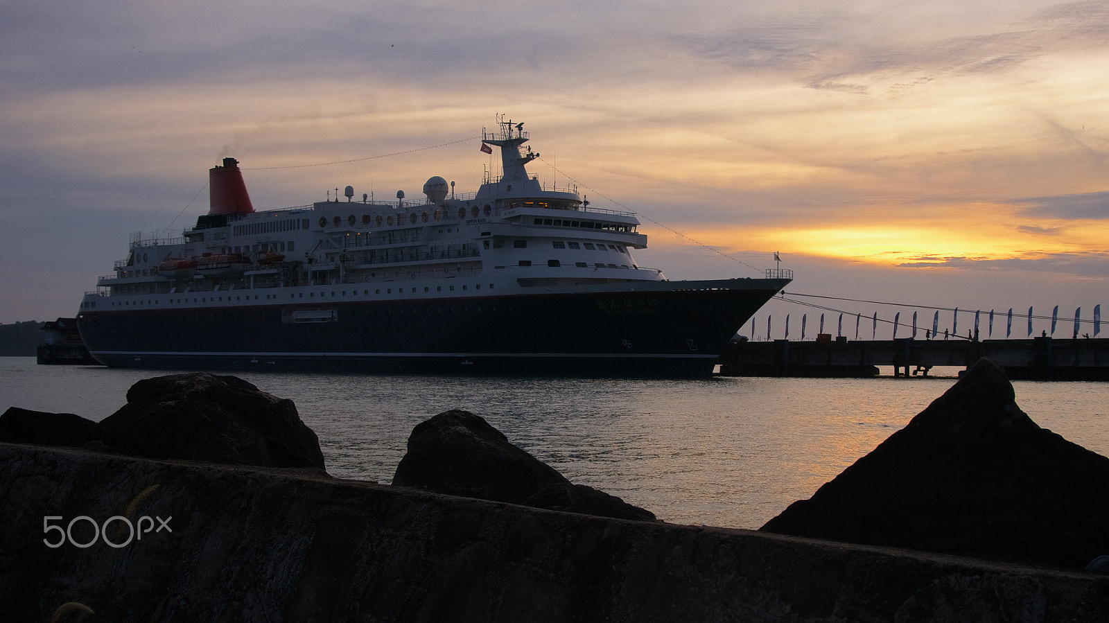 Panasonic Lumix DMC-GX85 (Lumix DMC-GX80 / Lumix DMC-GX7 Mark II) sample photo. At before sunset photography
